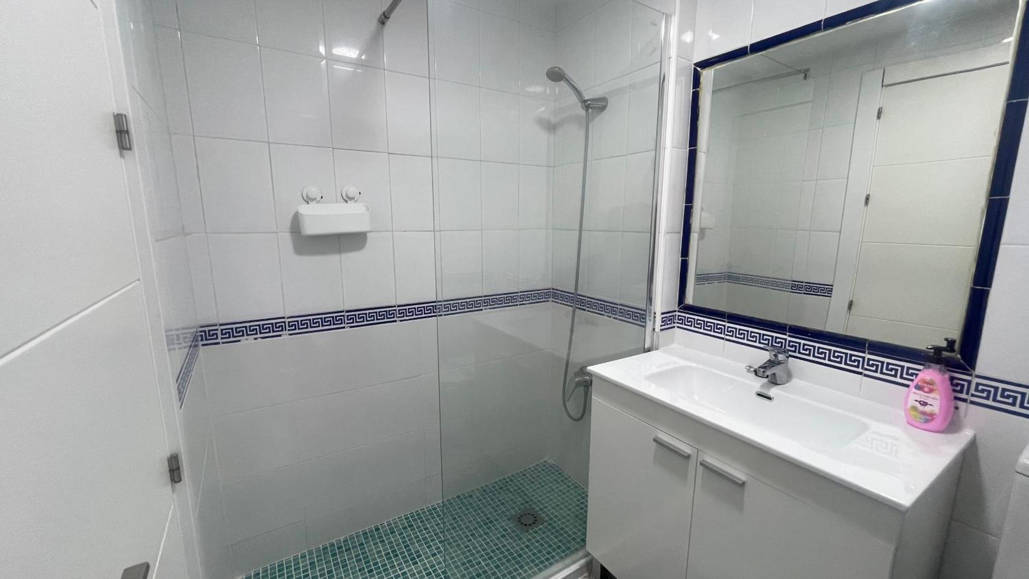 ベナルマデナApartamento Con Vista A La Piscinaアパートメント エクステリア 写真