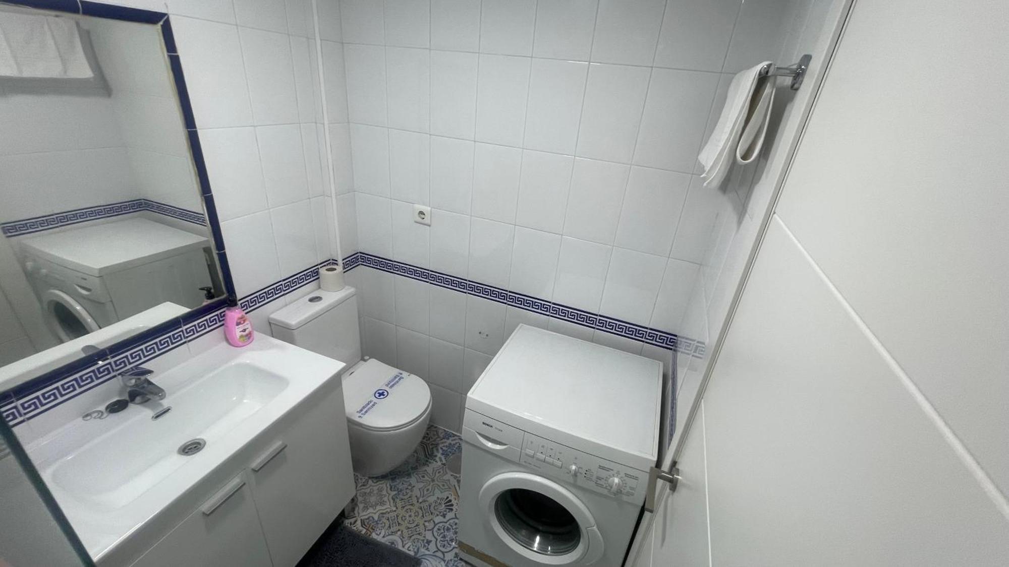 ベナルマデナApartamento Con Vista A La Piscinaアパートメント エクステリア 写真