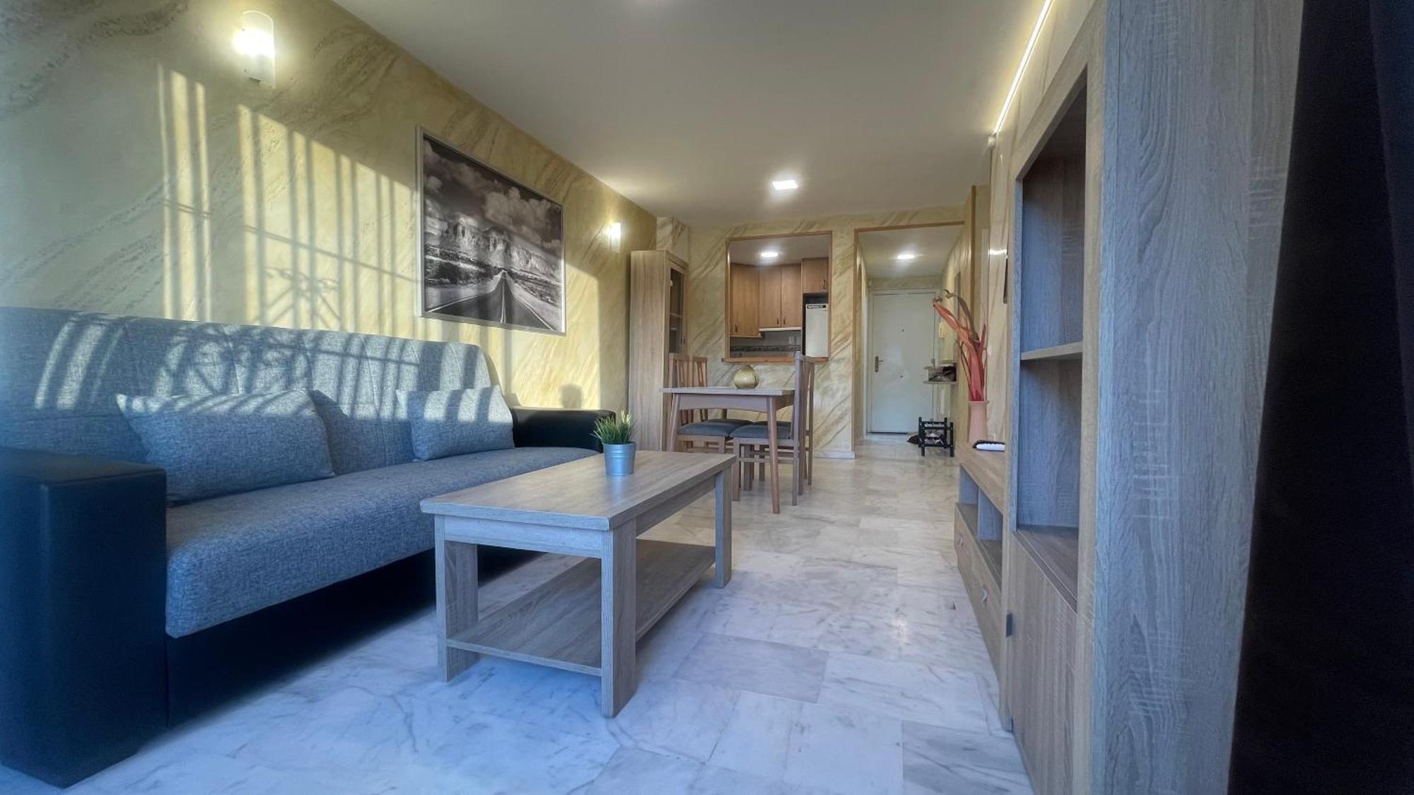 ベナルマデナApartamento Con Vista A La Piscinaアパートメント エクステリア 写真