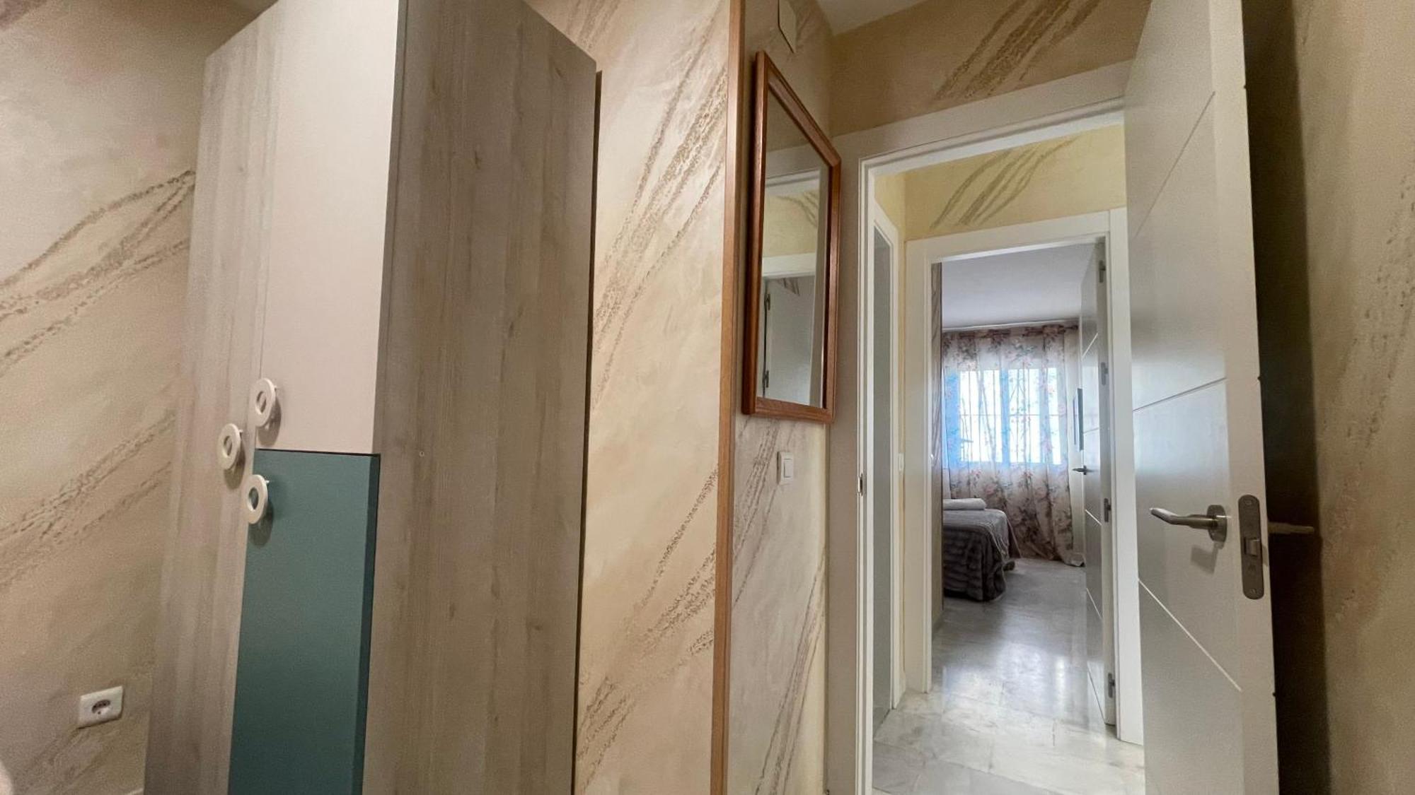 ベナルマデナApartamento Con Vista A La Piscinaアパートメント エクステリア 写真
